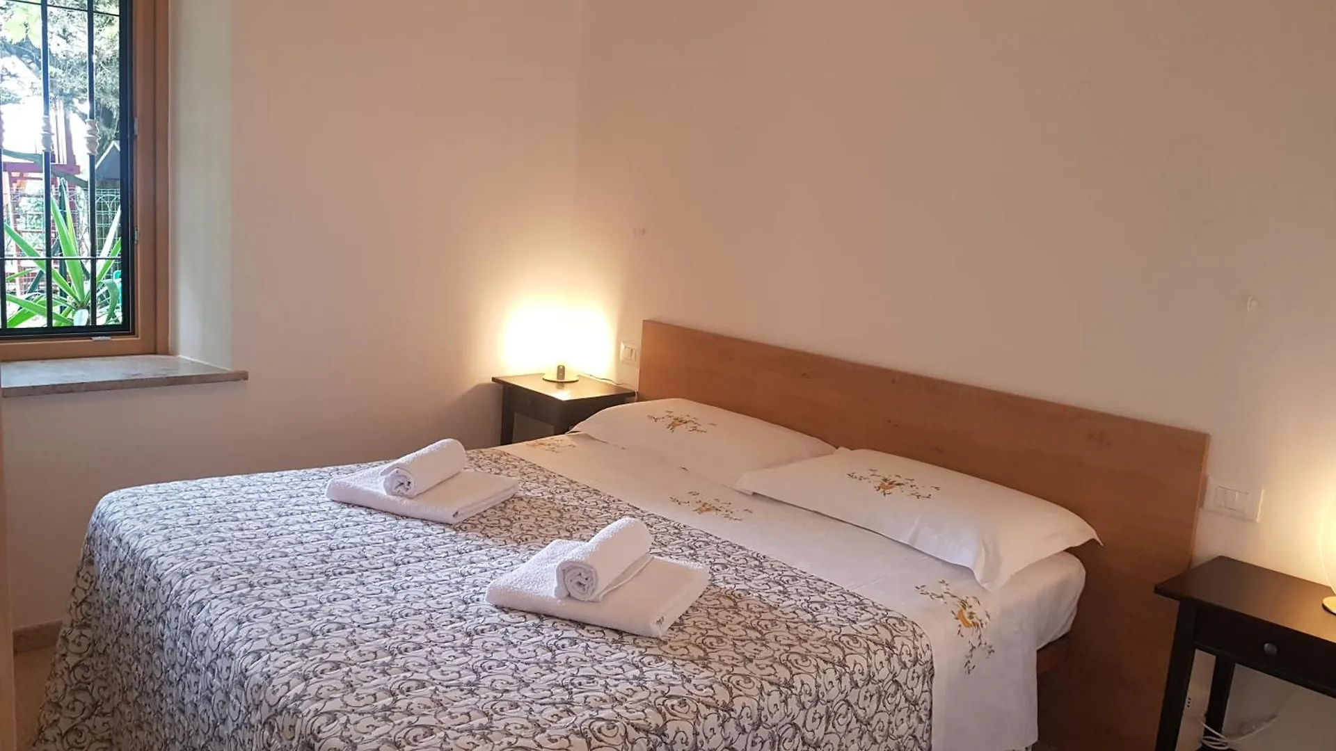 Villa Montegolo Costermano Apartment